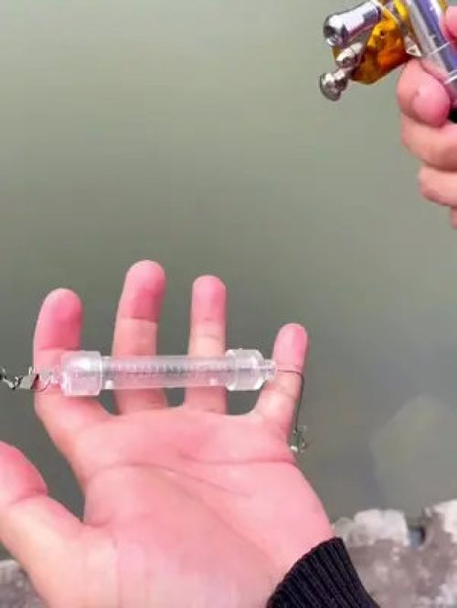 这个自动钓鱼器一发明出来,钓友们的福音就来了 自动钓鱼 钓鱼技巧 渔具用品