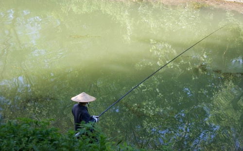 钓鱼人少抽几包烟,也要拿下这几件装备,钓鱼时不遭罪